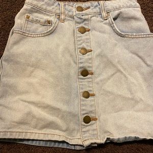 Billabong skirt size 24